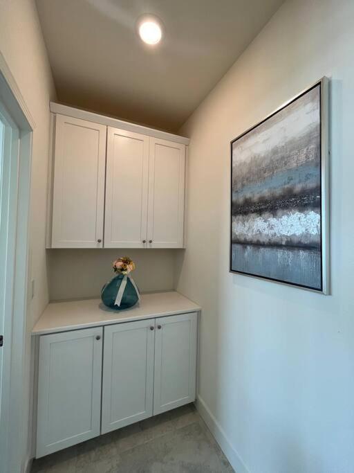 Brand-New, Beautiful & Stylish Home In Sacramento! Exterior foto